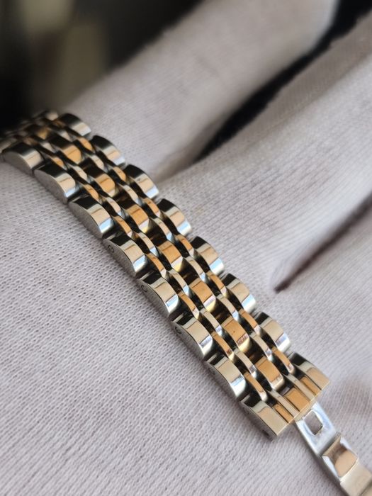 Relógio para mulher em aço inoxidável e vidro Crystal Hardlex.