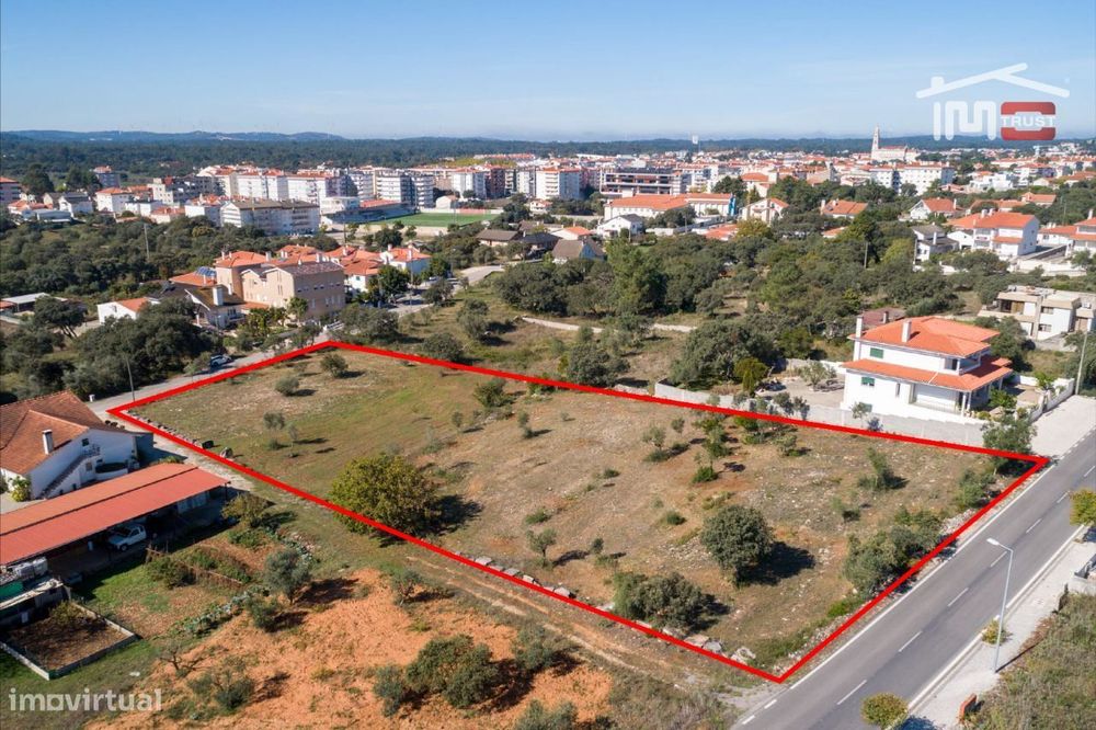 Terreno Para Construção Com Area De 4830 M2 Com Area De Implantação...