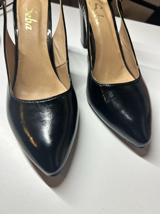 czółenka szerokie czarne lakierowane