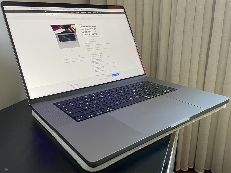 Macbook Pro (Como Novo)