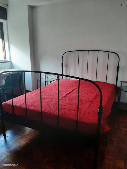 Quarto - localizado em Bairro do Sol Coimbra