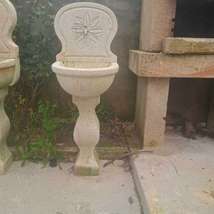 Fonte em granito amaciado