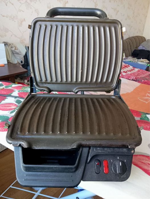 Гриль  продам терміново Tefal