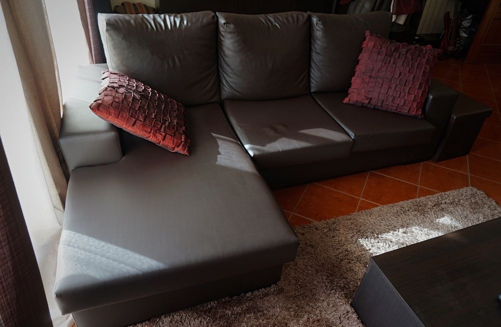 Sofá de 3 Lugares com Chaise Longue Reversível – Como Novo!