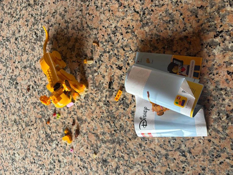 LEGO Disney 43243 — Simba, O Rei Leão