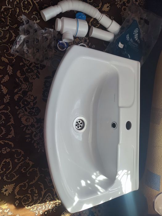 Тумба у ванну кімнату Verona на 3 полиці+раковина