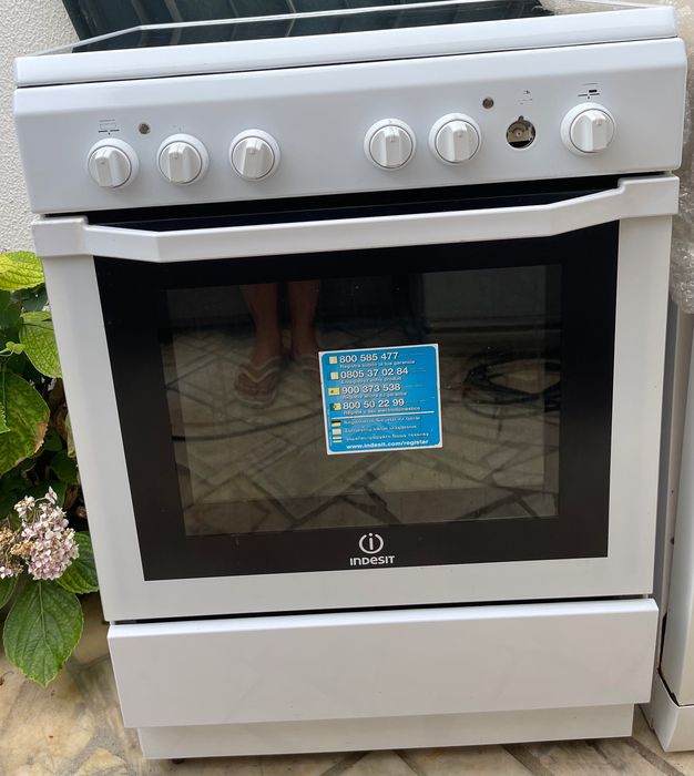 Frigorífico em boas condições de uso