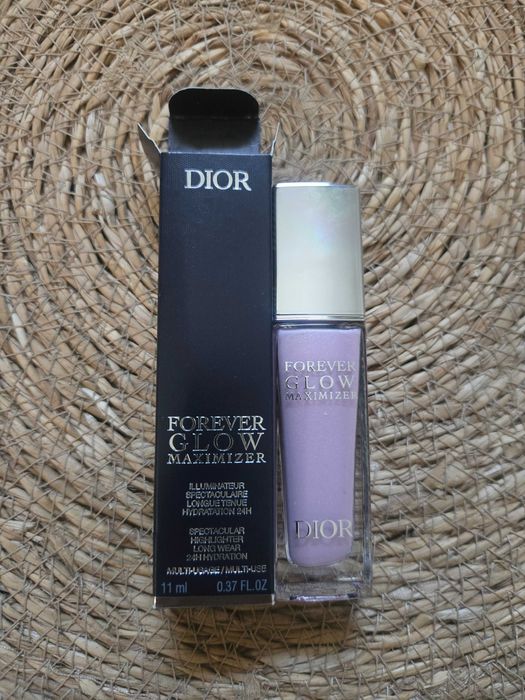 Dior rozswietlacz do twarzy w plynie