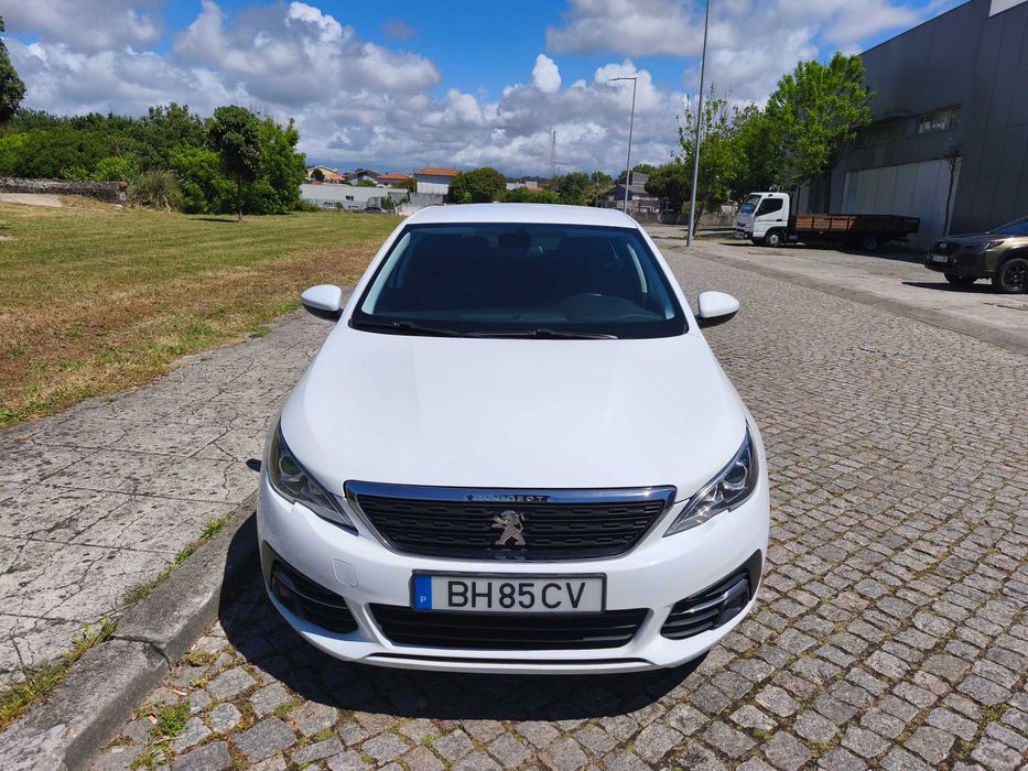 PEUGEOT 308 II Hatchback 1.5 BlueHDi