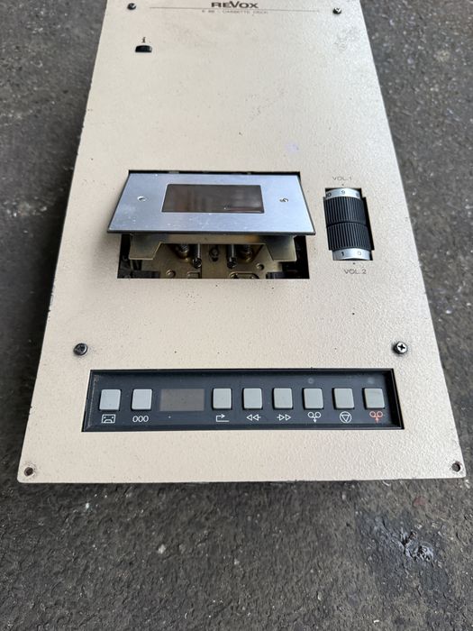 Studer Revox E88 Odtwarzacz kaset magnetofon
