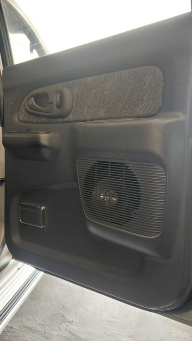 Mitsubishi  strakar  L200