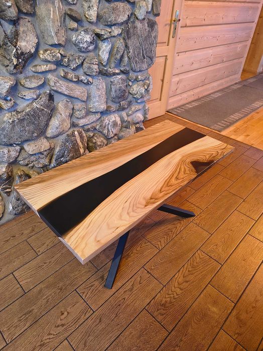Stolik kawowy 115×55 – żywica + drewno lite, ręczne wykonanie