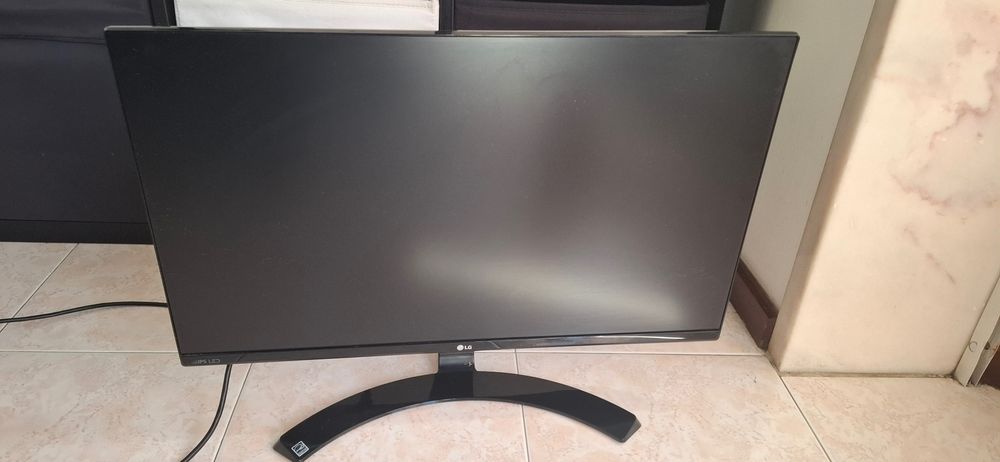 Monitor LG 24MP68VQ