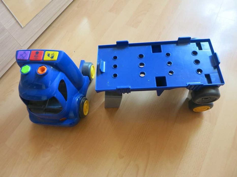 Duża ciężarówka, mechanik warsztat, budowniczy