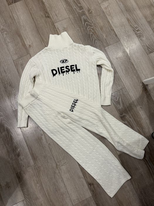 Костюм вʼязаний Diesel