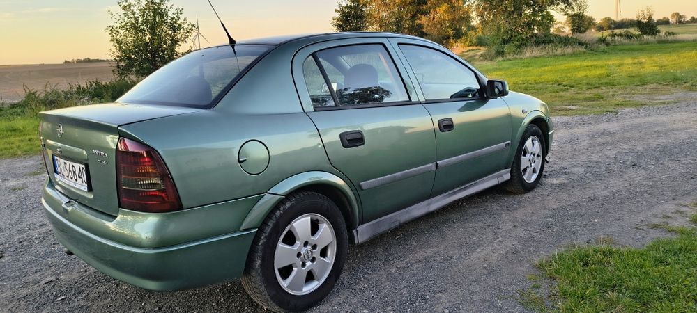 Opel Astra g sedan