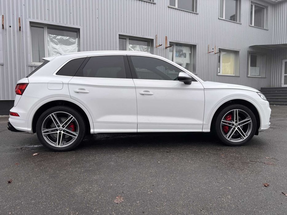 Продам Audi SQ5 premium plus