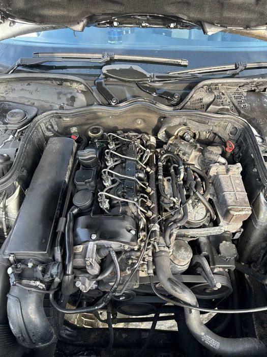 Mercedes е220 правий руль