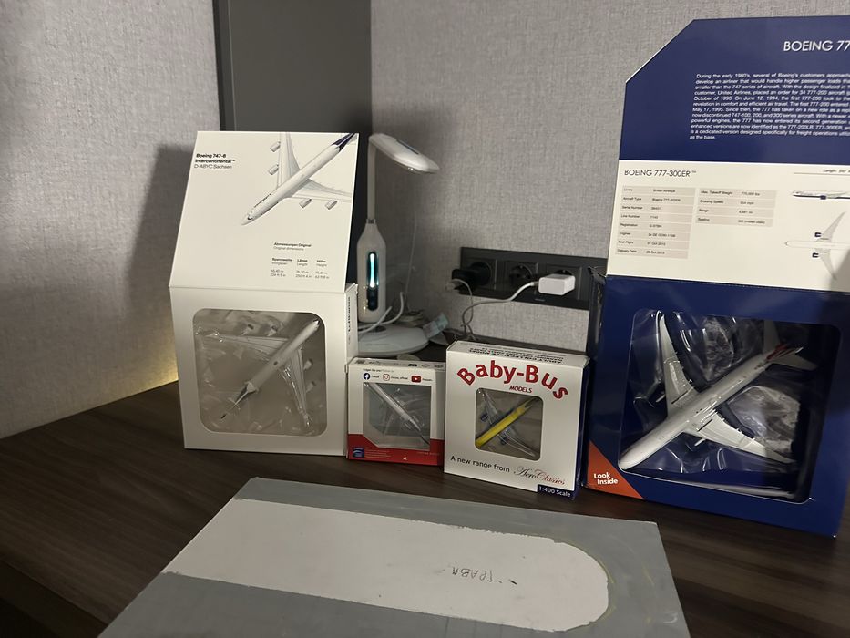 Продаю 4 масштабных моделей