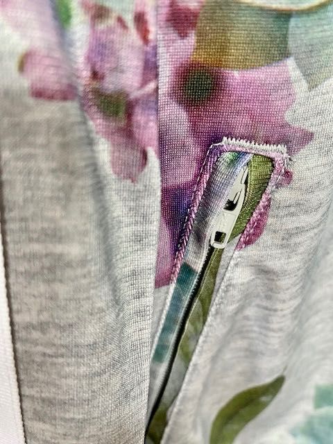 Bluza damska marki ADIDAS ORIGINALS. Model FIREBIRD TT rozmiar 36/38