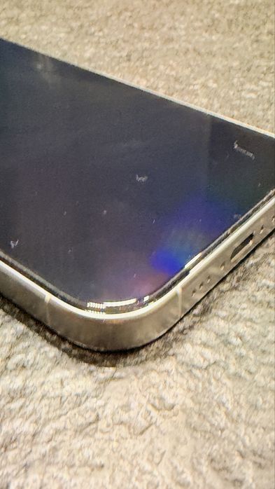 Iphone 16 pro 256mb - jak nowy