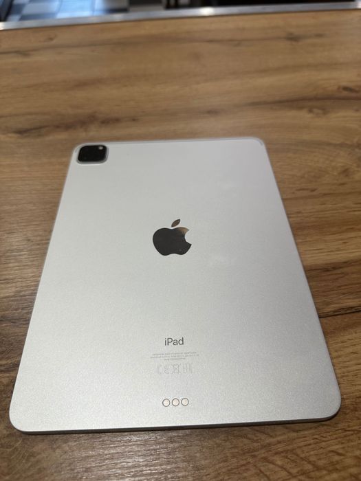 iPad Pro 11 2020 128GB WiFi + Cellular