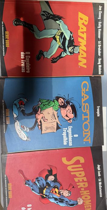 Vendo conjunto de 16 livros de banda desenhada da coleção “Os Clássicos da Banda Desenhada – Série Ouro”.