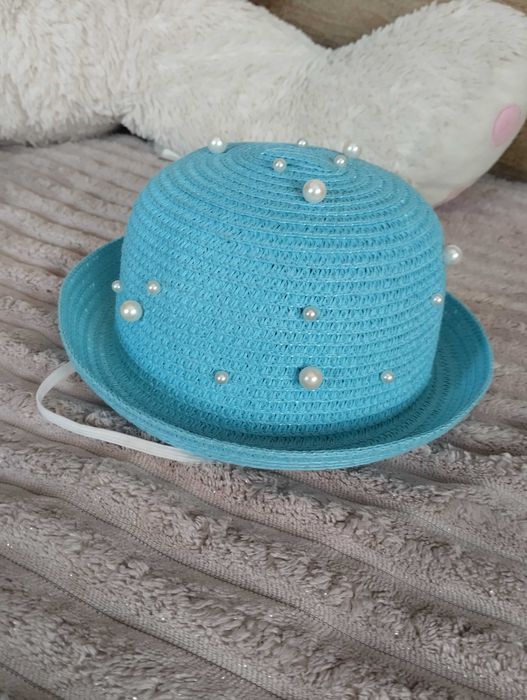 Капелюх для дівчинки