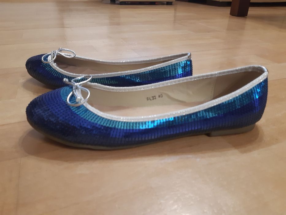 buty czółenka w cekiny 40