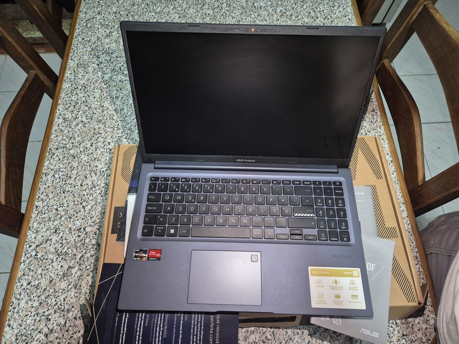 Asus Vivobook 15' Ryzen 7