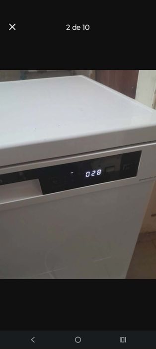 Máquina de lavar loiça marca Midea