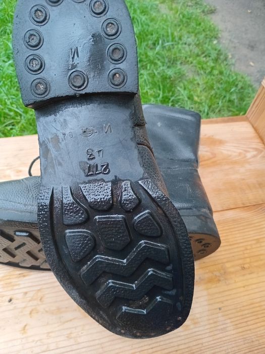 Чоловіче робоче взуття.
