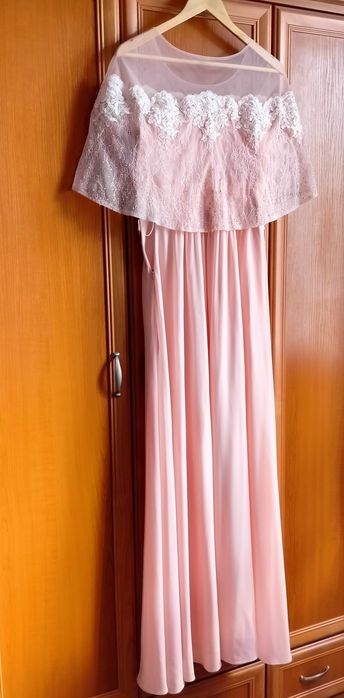 Długa, nowa, kolor pudrowy  róż.