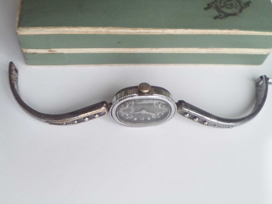 женские механические часы Луч (СССР)