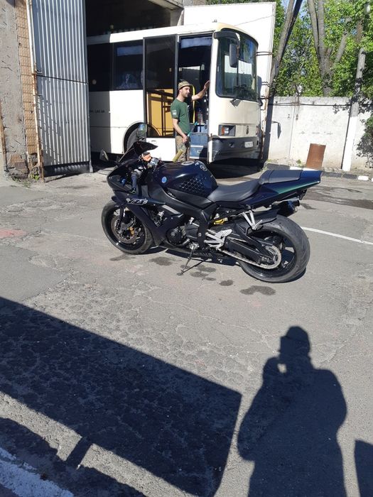 Ямаха yzf r1 2002-03,моделний рік