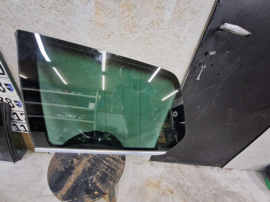 Szyba Lewy Tył Błotnik Ford Galaxy MK II