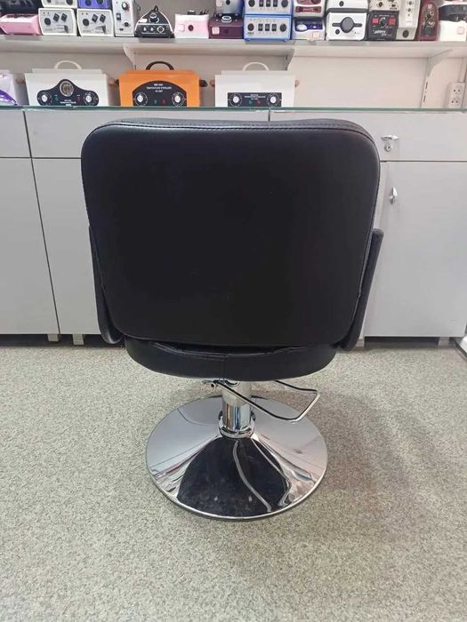 Парикмахерское кресло клиента универсальное HB-A8846 на гидравлике