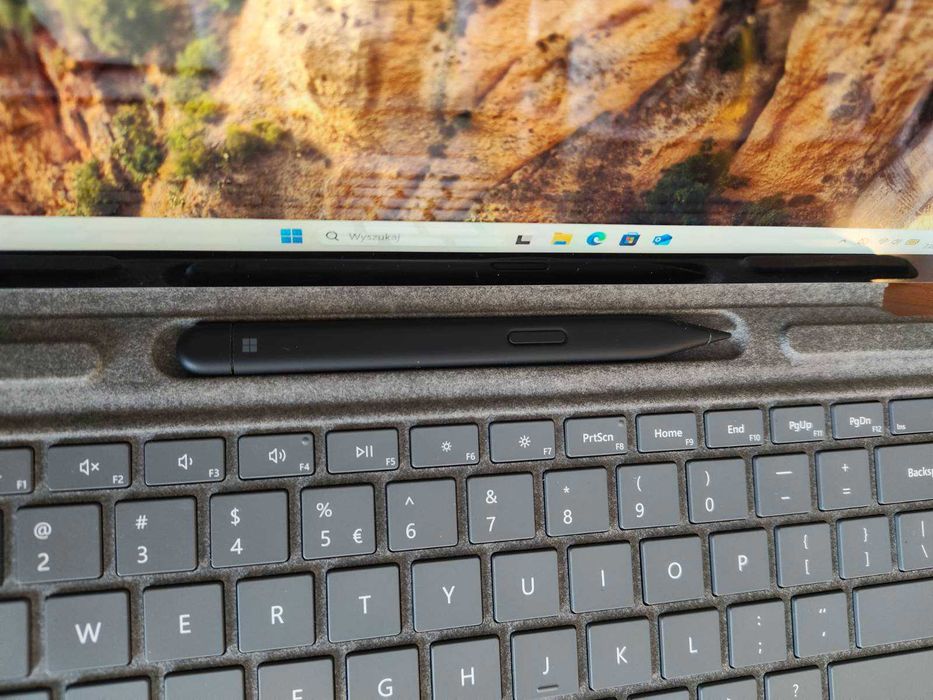 Microsoft Surface Pro 8 i5 8GB 256GB LTE + klawiatura + pen