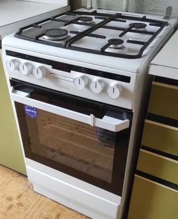 Продам газовую плиту с электро духовкой