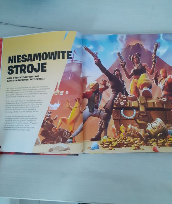 Oficjalny przewodnik Fortnite - STROJE 2