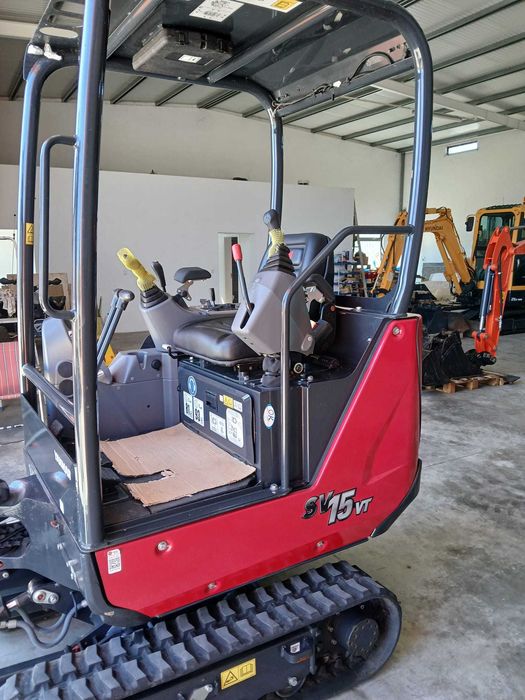 Mini Giratória Yanmar SV15VT 2023