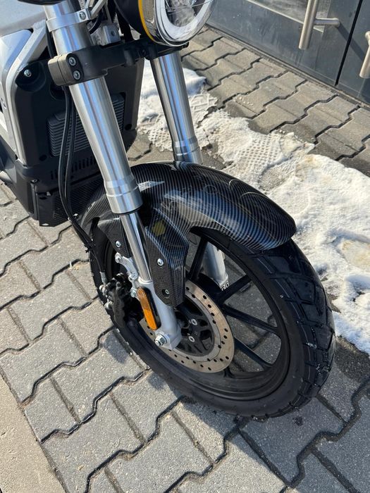 Horwin CR6 elektryczny motocykl 125 FV23