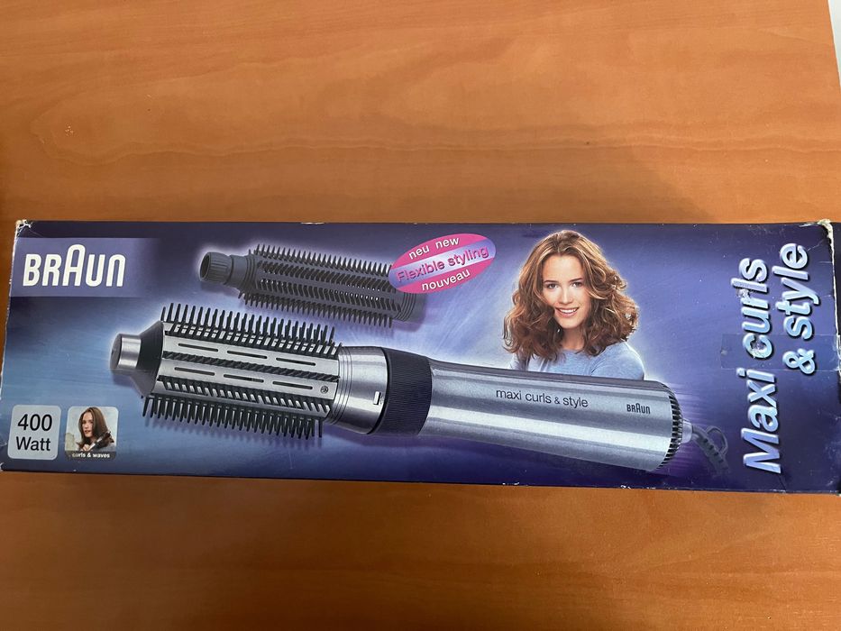 Escova de cabelo elétrica nova