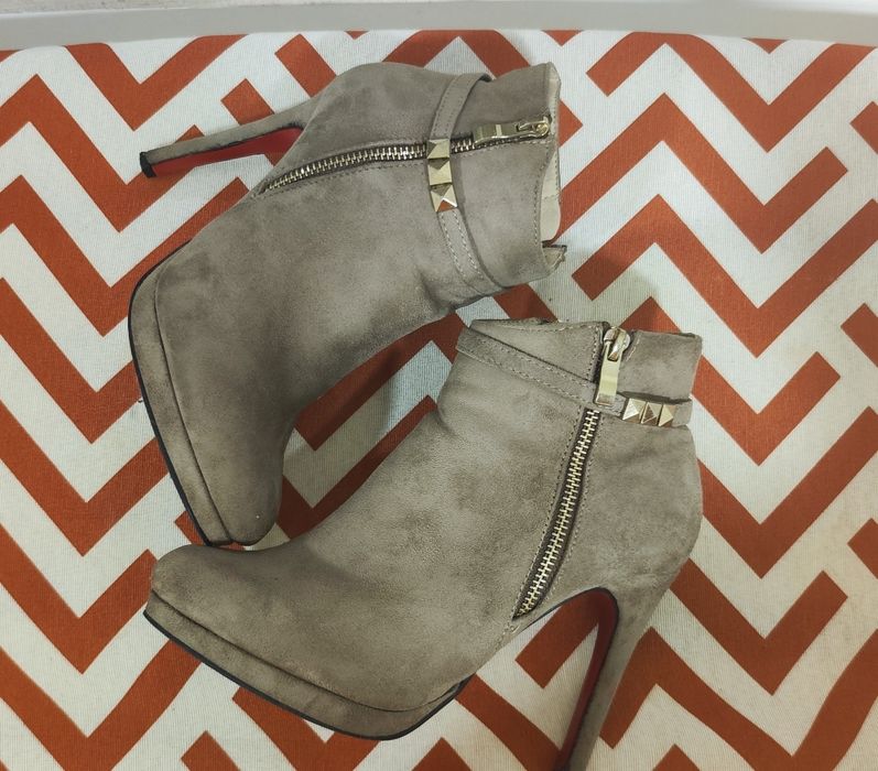 Botins mulher salto alto