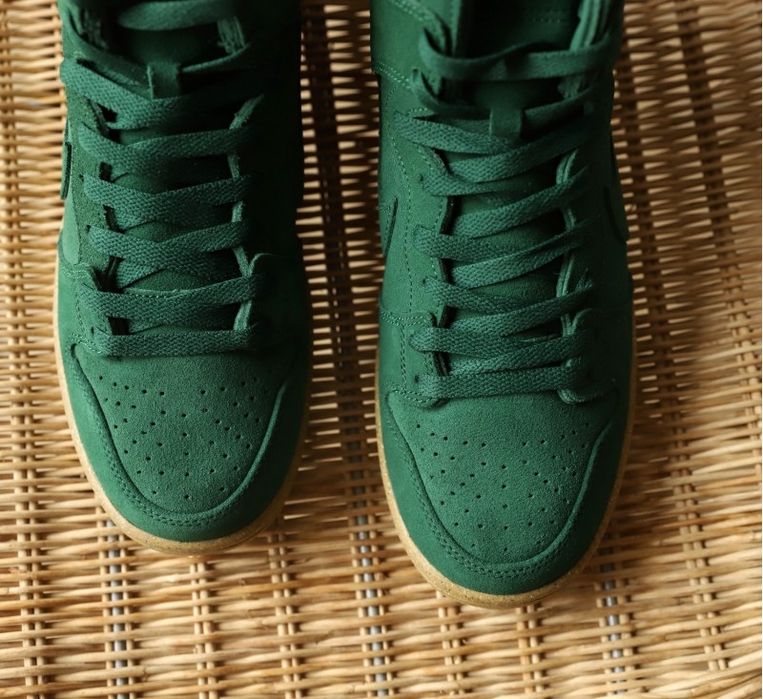 Кроссовки Nike SB Dunk High Pro DQ4489-300