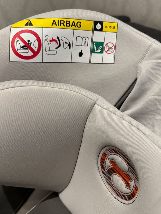 Автокрісло Cybex Sirona 360 105см 18кг