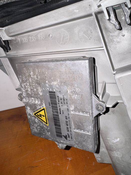 Oticas Versão Xenon para W203
