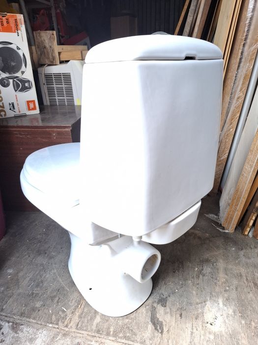 Унитаз с бачком Сеrsanit. Самовывоз.