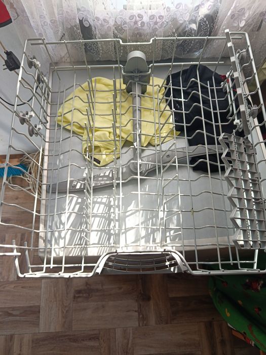 Dwa kosze do zmywarki Bosch 60 cm