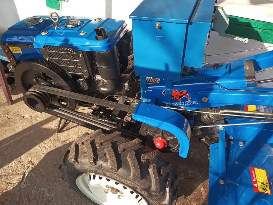 Продам мотоблок Zubr 10 к.с